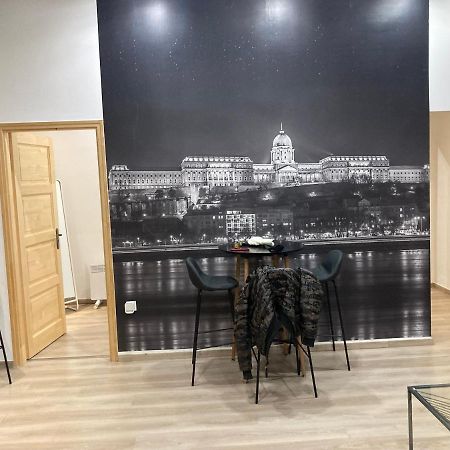 Roland Apartment Downtown - Korut بودابست المظهر الخارجي الصورة