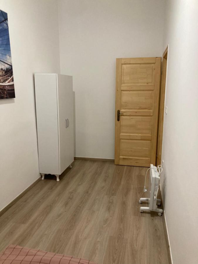 Roland Apartment Downtown - Korut بودابست المظهر الخارجي الصورة